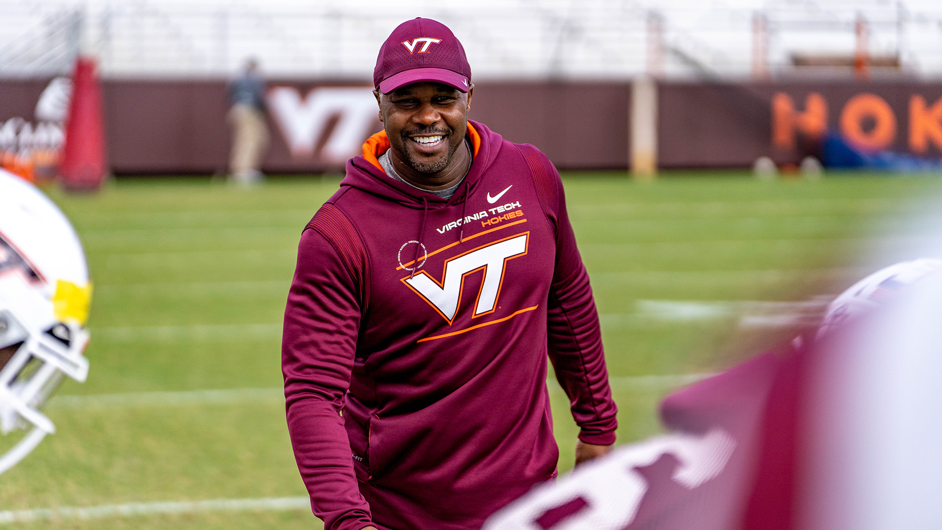 College Sports Car Decor NCAA Virginia Tech Hokies Fuzzy Dice - Officially  Licensed Maroon Team Decor Virginia Tech Puzzle Virginia Tech Hokies Fuzzy Dice