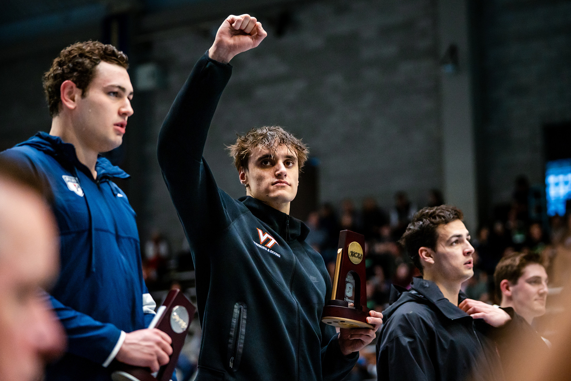 ホーキーズはNCAASで10位になります