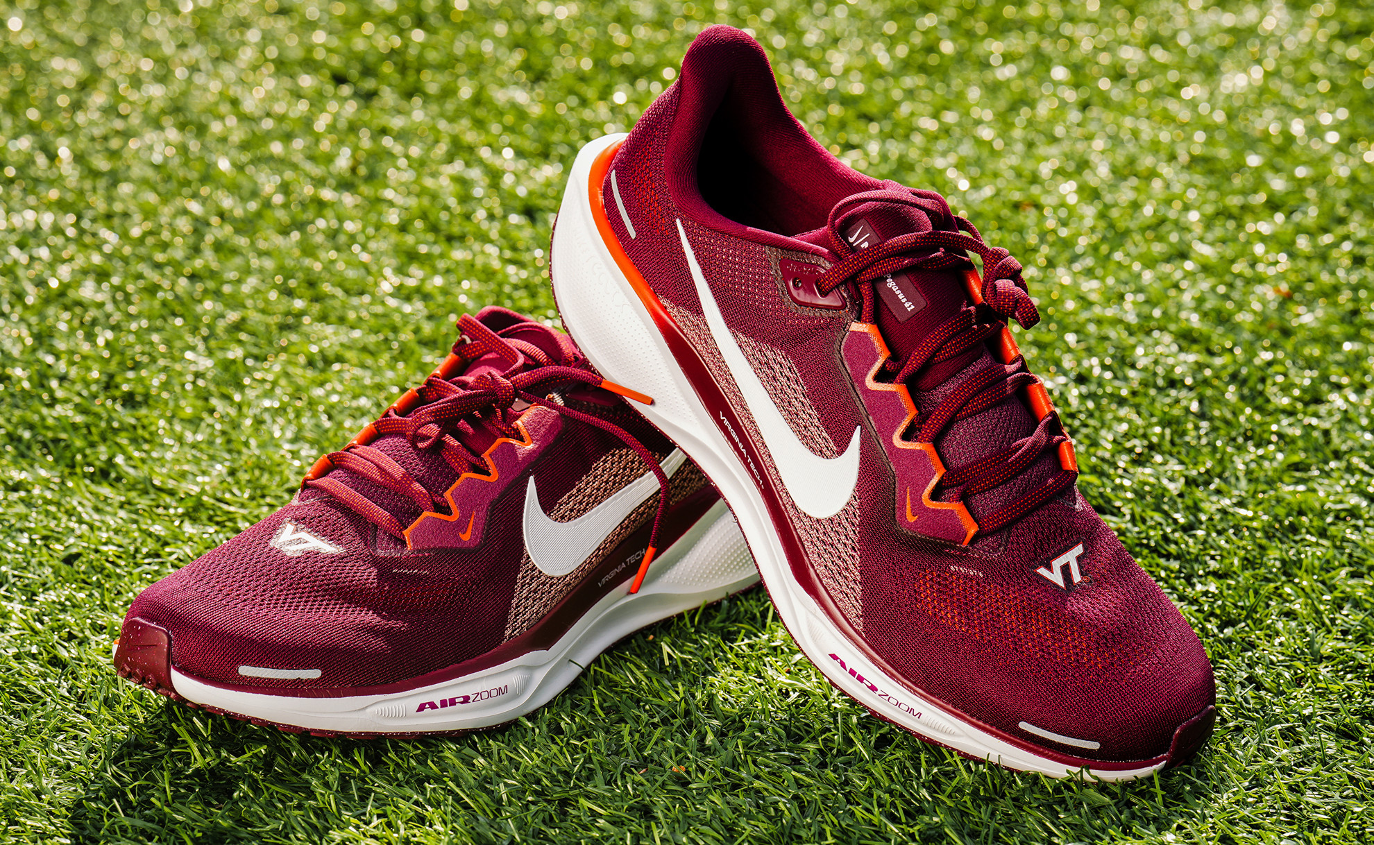 baseball player nike shoes