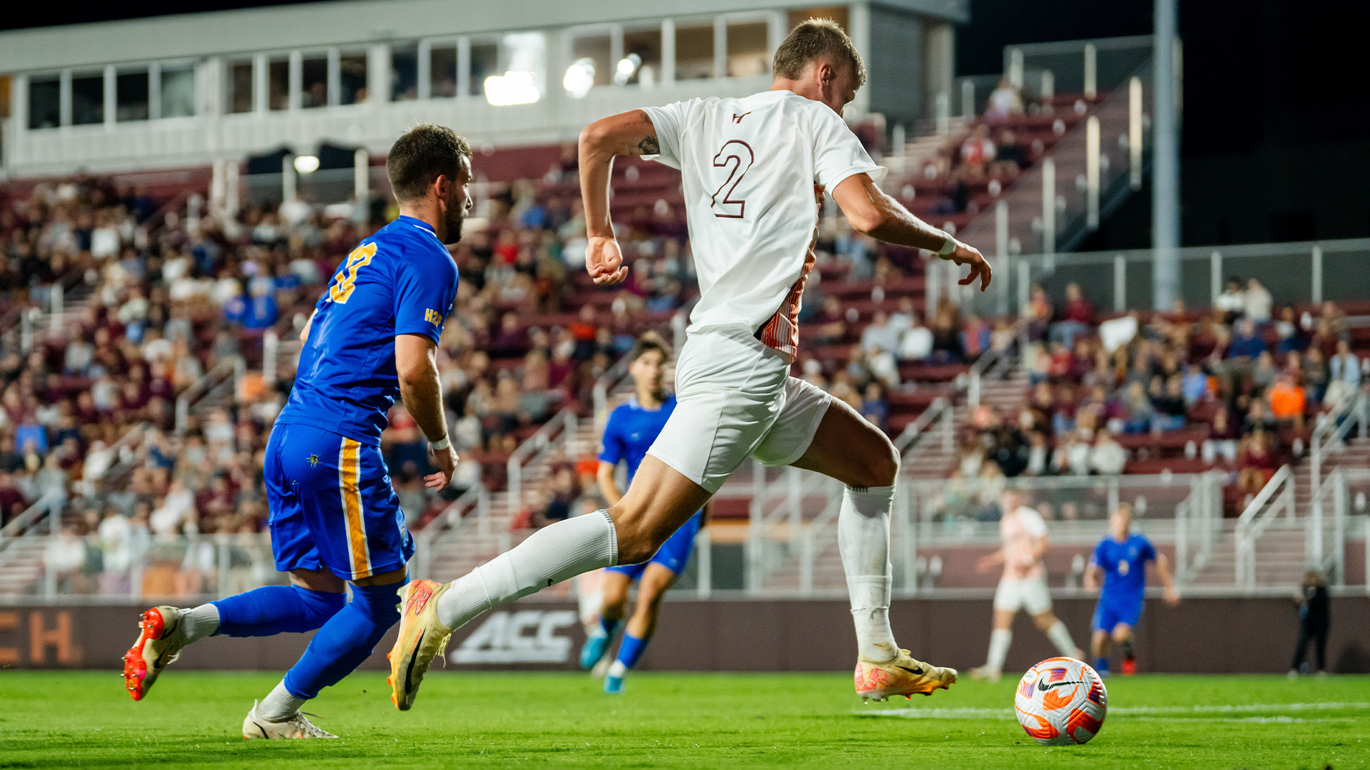 テックは粘り強く、最終的には2-0でNo.1ピットに敗れた