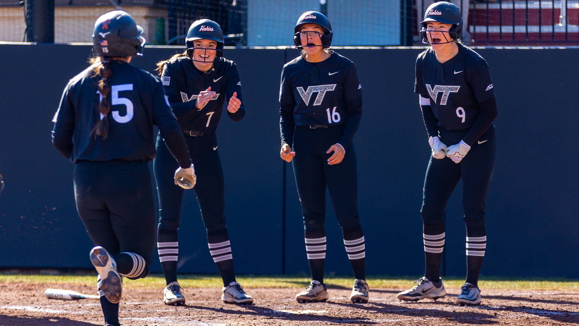 Hokies hit four home runs in 6-1 victory over Virginia - Virginia Tech ...